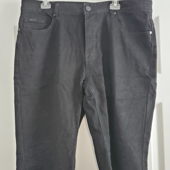 Men's Black Denim Shorts - Picture 1 of 4